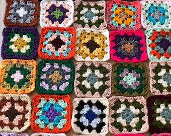 Kit de cuadrados de ganchillo de 8 cm/12 cm | Cuadrados de patchwork hechos a mano | Kit de cojín para manta de bolso | Paleta de colores con motivos de ganchillo