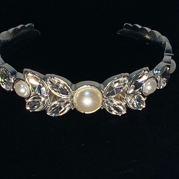Faux Rhinestone/Faux Pearl Silver Plated Cuff Bracelet Floral Motif 7 Inch