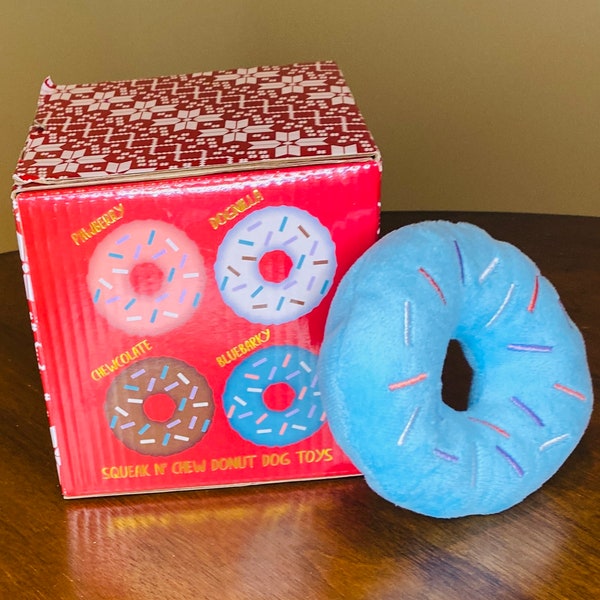 4 Pack Donut Toy Set for Dogs / Squeak & Chew Dog Toys / Plush / Soft / Pet Toys