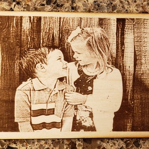 Engraved Wood Portraits/Wooden Laser Engraved Memorial Photographs/Wood Photographs/Laser Etched Photographs/Laser Photo