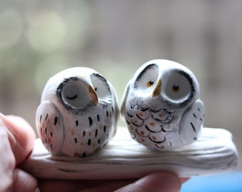 Handsculpted Snowy Owls ,Ready to Ship Owls, Wedding cake decor, Handmade Owl Figurine, Clay Owls,Owl Cake Topper,Woodland Wedding Decor