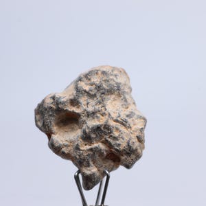 Lunar Meteorite, 3.2g Feldspar Breccia, Natural meteorite,from Bechar Algeria ET131