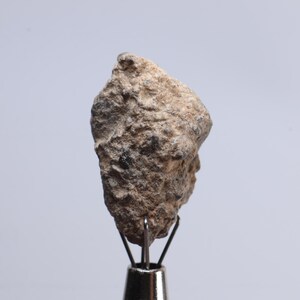Lunar Meteorite, 4g Feldspar Breccia, Natural meteorite,from Bechar Algeria ET87