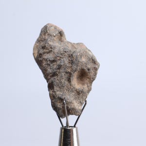 Lunar Meteorite, 3.9g Feldspar Breccia, Natural meteorite,from Bechar Algeria ET49
