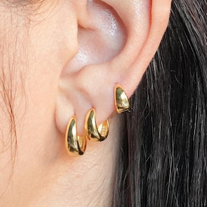Taps toelopende gouden Huggie Hoops Earring - Chunky Huggie Hoop - gouden hoepel - minimalistische sieraden - cadeau voor haar - sierlijke oorbel - zomeroorbellen