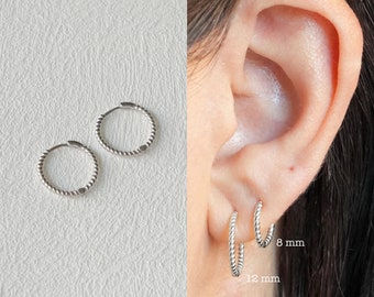 Aros de plata trenzados tipo huggie - Aros de plata pequeños - Aros de plata finos tipo huggie - Aros de plata tipo huggie - Regalo para ella - Regalo de cumpleaños para mujer
