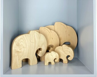 Safari Sensation: Handmade Wooden Elephant Toy Set - 5 Piece Bundle for Kids