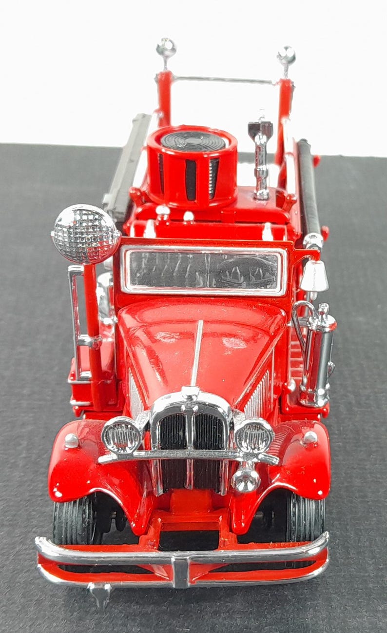 Matchbox 1932 Ford AA öppen hytt brandbil - YFE09 (1224) bild 3