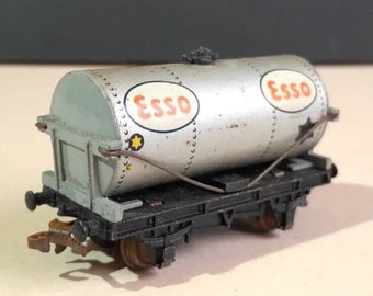 Boxed Hornby Dublo Esso Tank Wagon