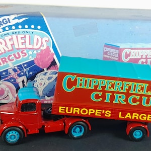 Boxed Corgi Chipperfields Circus Bedford O Articulated Truck - 97303*