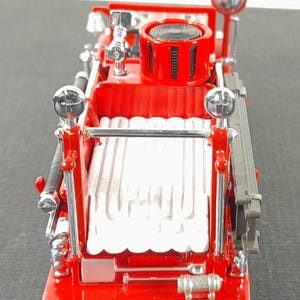 Matchbox 1932 Ford AA öppen hytt brandbil - YFE09 (1224) bild 5