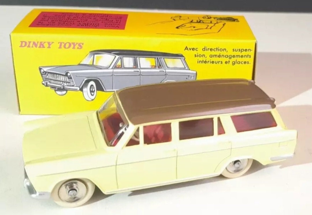 Dinky Toys 548 – Fiat 1800 Familiale – Bleue – Miniature Ancienne