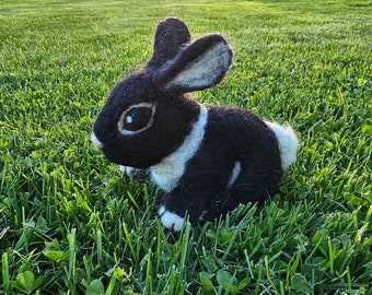 Nadelgefilzter Hase