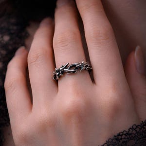 Gothic Thorn Ring Silver Vine Branch Ring Dark Forest Witchcore Punk Statement Ring Celtic Gothic Jewelry Gift for Her Him