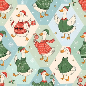 Może przedstawiać: Powtarzający się wzór z kreskówkowymi gęsiami w świątecznych strojach. Gęsi noszą swetry, szaliki i czapki w kolorach czerwonym i zielonym, niektóre trzymają ozdoby. Tło to jasnoniebieski i zielony geometryczny wzór z płatkami śniegu i gwiazdami.