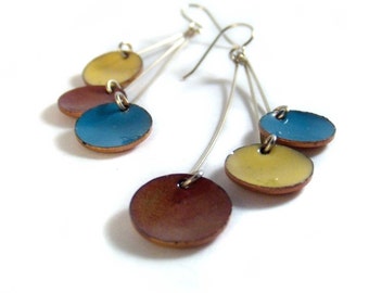 sunshine of your love pendula enamel earrings / daffodil yellow, french aqua blue, lemonade