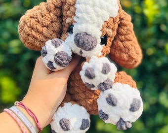 Ręcznie robiony na szydełku mały szczeniak, pluszowy piesek amigurumi, ręcznie robiony