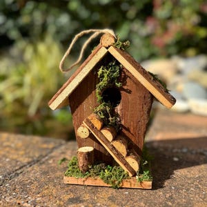 Handmade wooden birdhouse hut with ladder 18x12x19.5cm