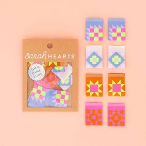Lot de 8 étiquettes à coudre colorées pour patchwork - Then Came June x Sarah Hearts