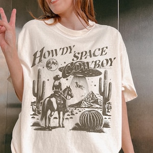 Western Cowgirl UFO Shirt, Vintage Cowboy Alien T-shirt, Vintage 90s Shirt, Washed Shirt, Vintage Distressed Shirt, Gifts, Comfort Colors