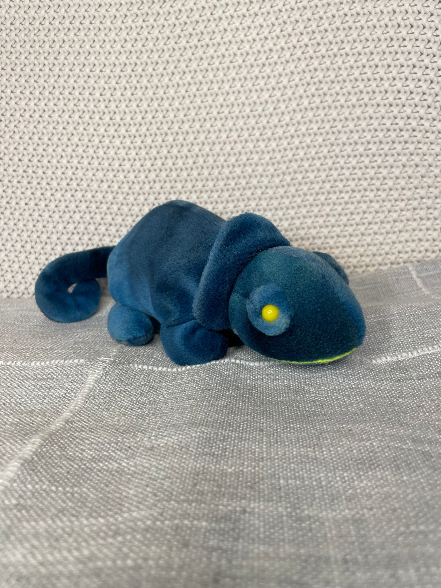 Rainbow (incorrect fabric) - Ty Beanie Babies – Chameleon