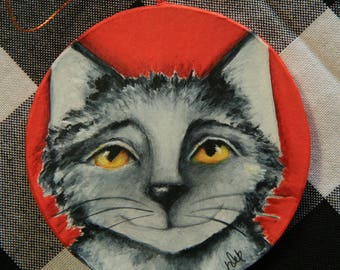 Handmålad kattdekoration: Original akrylkonst, 10 cm diameter