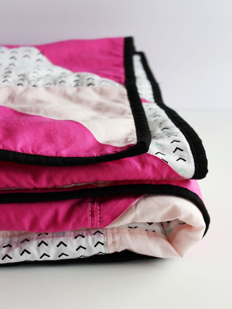 Mod Circles Pink Lap Blankie - ORGANIC