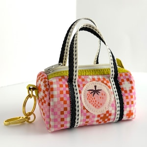 Mini Duffle Bag Pattern - PDF VERSION sofort-Download - Nähen, niedlich, klein, Geldbörse, Beutel, Reißverschluss, Schlüsselanhänger, Kinder, Münze Geldbörse, Blythe