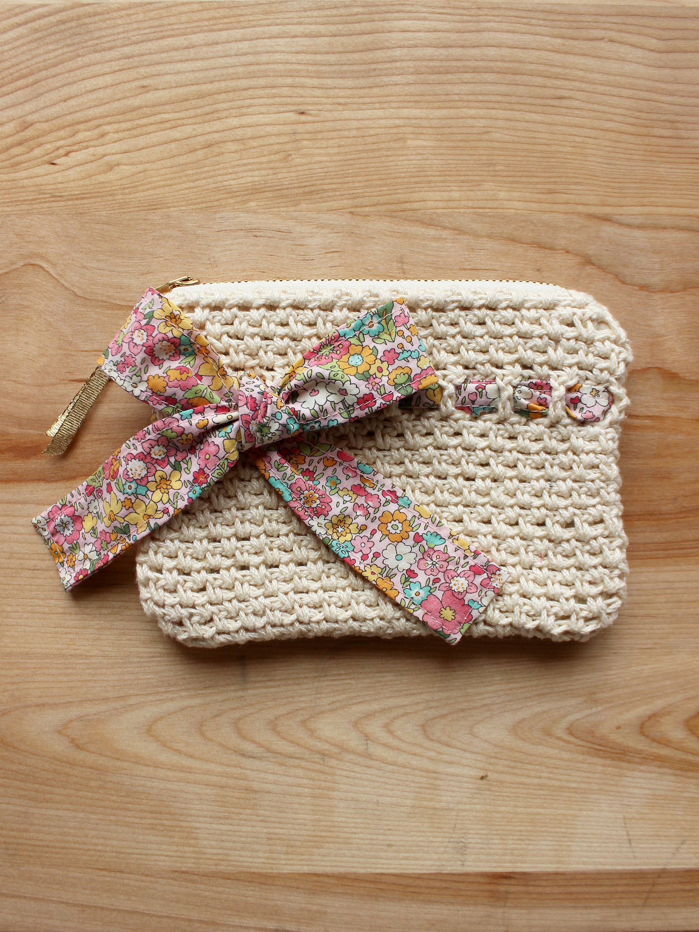 How to Crochet a Purse (Moss Stitch Purse - Free Pattern) | Jo to the World  Creations