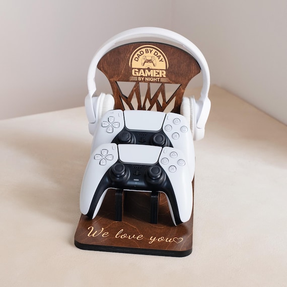Gamer Boyfriend Birthday Gift, Wooden Controller Stand and Headset