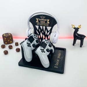 Wooden Controller Stand, Headset holder, Personalized Anniversary gift for him, Birthday Gifts for Boyfriend, Brother Gifts, Gifts for Man