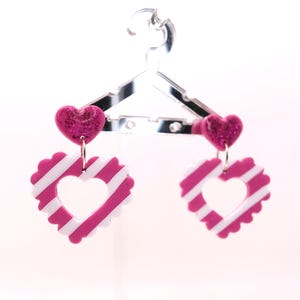 Vintage Valentines pink heart earrings/Valentines earrings polymer clay/pink glitter heart lightweight earrings/Valentinstag Ohrringe Herz