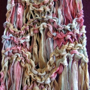 Ripple dropstitch scarf pattern pdf using 1 skein of bulky ribbon yarn image 5