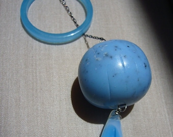 Vintage Turquoise Lucite, Plastic and Glass Bead Lariat