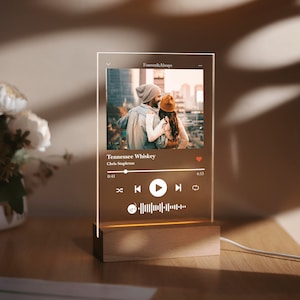 Personalized Music Plaque Night Light, Custom Song Acrylic Plaque with Wooden Base, Album Cover Night Lamp, Boyfriend Gift, Gift for Her