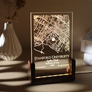 Veilleuse de carte d'université/d'université personnalisée, cadeau unique pour les diplômés de la promotion 2024, plaque acrylique LED de carte de campus personnalisée, cadeau pour l'obtention du diplôme
