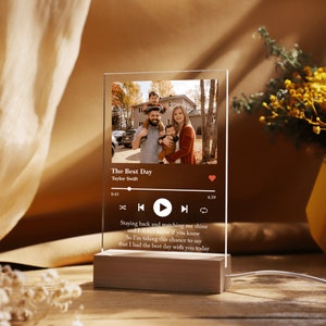 Personalized Acrylic Plaque Music Night Light, Custom Night Lamp with Photo, LED Bedside Lamp, Bedroom Decor, Family Gift, Gift for Mom/Dad