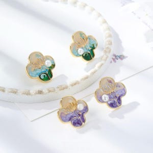 Four Leaf Clover Natural Pearl Earrings/Baroque Pearl Enamel Flower Earrings/Hand-painted Jewelry/Pearl Earrings/Flower Earring/Gift For Her