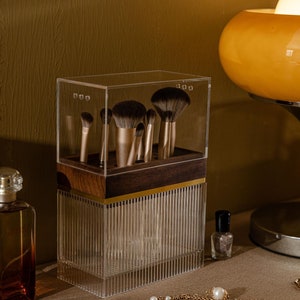 Chic Makeup Brush Organizer-Beauty Tool Storage in Acrylic-Vanity Brush Stand|Stylish Vanity Brush Holder-Clear Acrylic Makeup Organizer