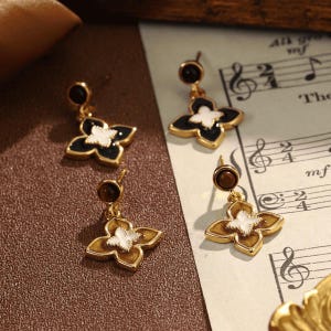 Antique enamel flower earrings,handmade enamel earrings,vintage earrings,holiday jewelry,handmade jewelry,Mother's Day gifts,Gift for Her
