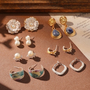 Orecchini di perle smaltate fatti a mano/Orecchini di perle smaltate vintage/Orecchini di perle a goccia/Gioielli eleganti/Gioielli da damigella d'onore/Regalo per lei