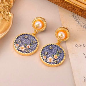 Emaille oorbellen geboortebloem/handgemaakte geboortebloem oorbel/pareloorbellen/bloemensieraden/perfecte verjaardagscadeau/cadeaus/cadeau voor haar bruidsmeisje