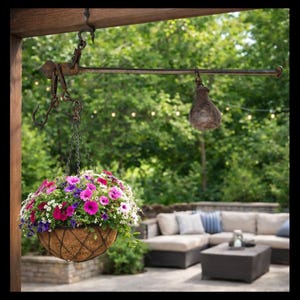 Gartenpflanze im Freien Bauernhof-hängende Balance-Skala-Antike