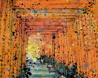 Puede incluir: Una pintura de acuarela de un camino bordeado por puertas torii naranjas y rojas. Las puertas están pintadas en un estilo en capas con contornos negros y puntos blancos. El camino conduce a una luz amarilla brillante al final.