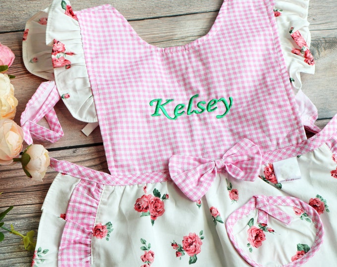Personalized Children's Apron With Name, Little chef apron, Girls Boys Custom Toddler Apron, party favors for kids, Kids Personalized Apron