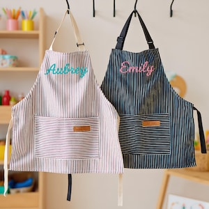 Delantal bordado personalizado para niños: delantal artístico personalizado para manualidades escolares, pintura o manualidades. Idea de regalo fácil de limpiar.