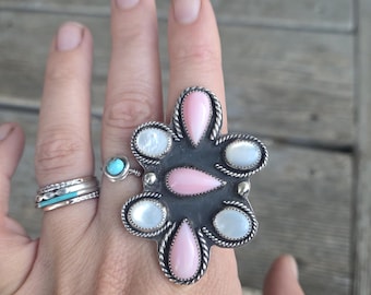Pink Conch • Mother of Pearl • Size 8 3/4