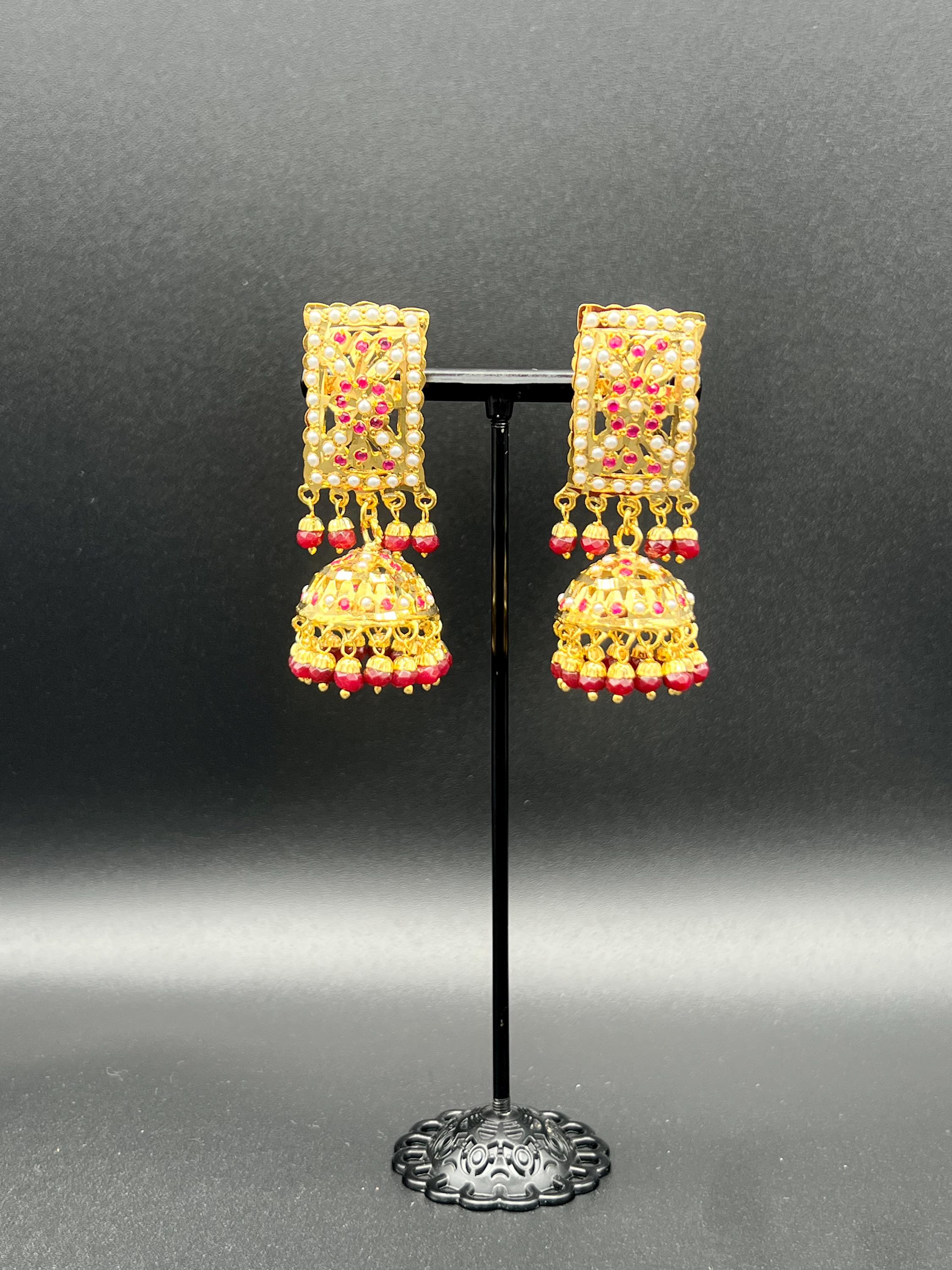 ゴルドピアス　新品 Jhumka 22 Carat Gold Jhumka Earrings - Etsy