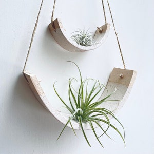 Tiered Speckled Buff Stoneware Hanging Tillandsia Air Plant Holder Interior Home Decoration Planter image 3