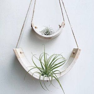 Tiered Speckled Buff Stoneware Hanging Tillandsia Air Plant Holder Interior Home Decoration Planter image 1